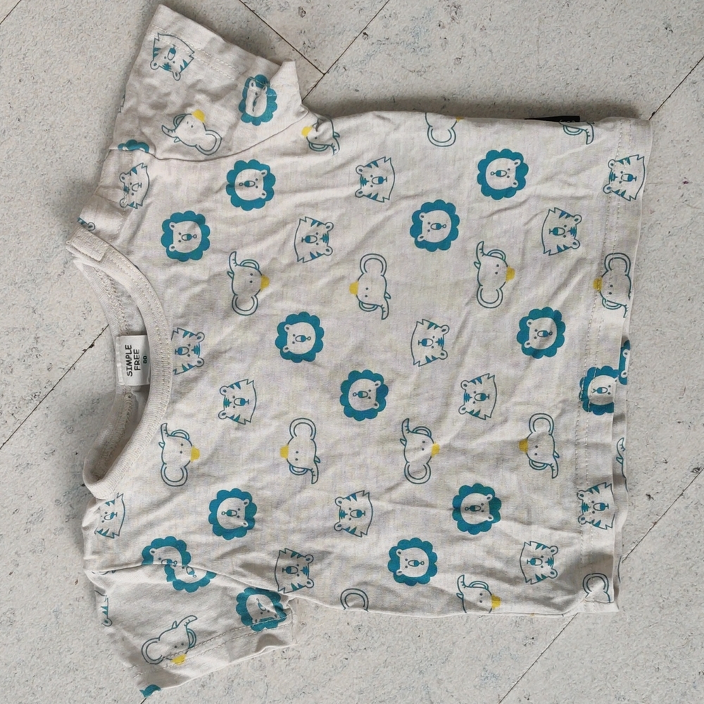 Simple Free t-shirt cute animal pattern